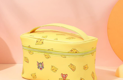 MINISO x Tom and Jerry Collaboration product: makeup bag 